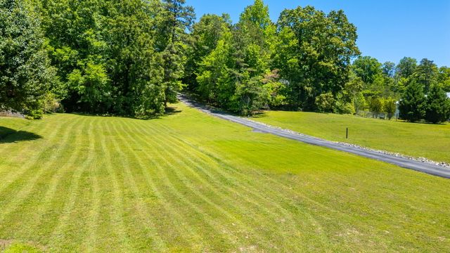 8970 Daisy Dallas Road, Hixson, TN 37343
