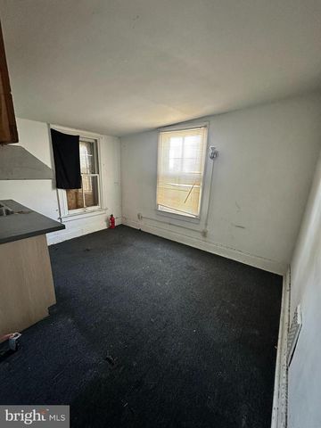 712 E LINCOLN HWY, Coatesville, PA 19320