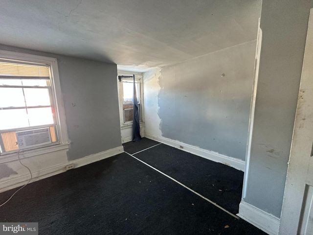 712 E LINCOLN HWY, Coatesville, PA 19320