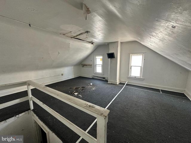 712 E LINCOLN HWY, Coatesville, PA 19320