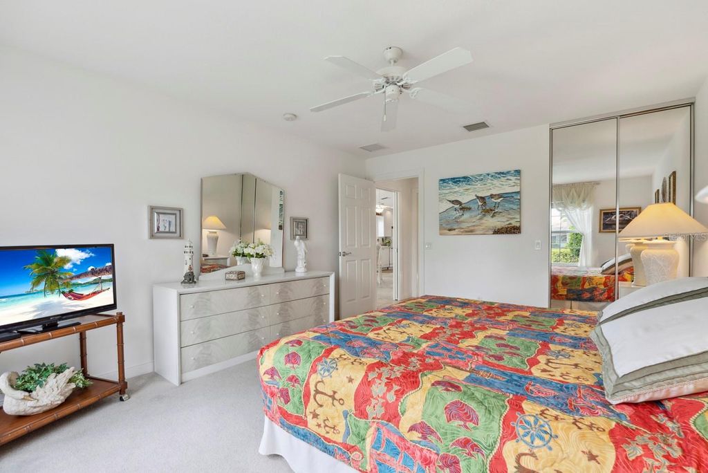 Image 12 of property listing at 28258 ISLET TRAIL, Bonita Springs, FL 34135