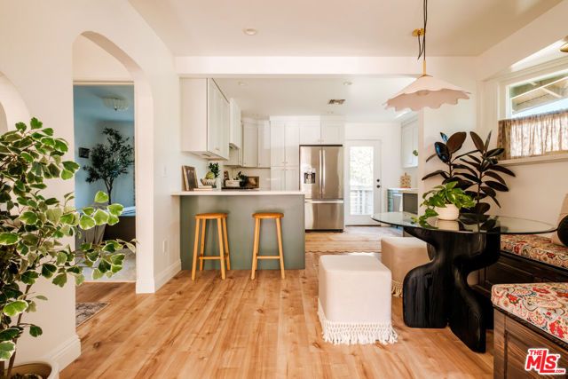 643 N Vendome Street, Los Angeles, CA 90026