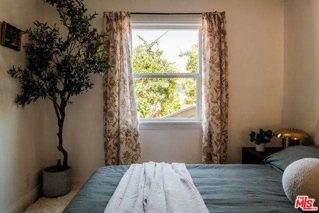 643 N Vendome Street, Los Angeles, CA 90026