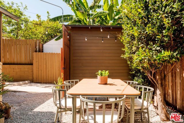 643 N Vendome Street, Los Angeles, CA 90026