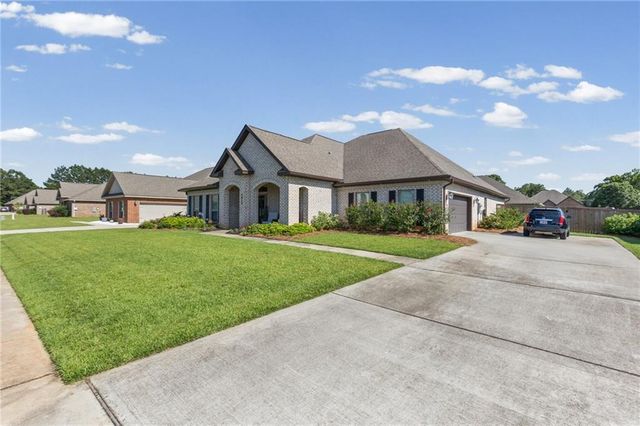 9029 Crain Avenue, Mobile, AL 36695