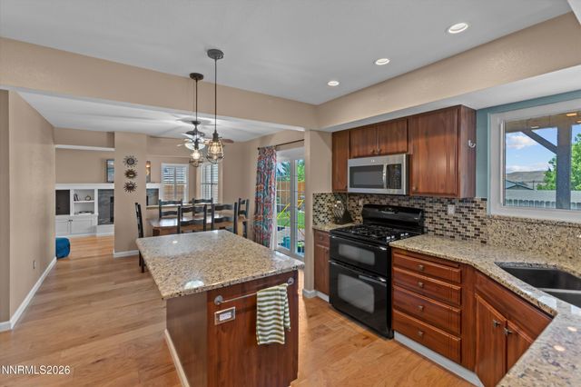 5225 Canyon Crest Court, Sparks, NV 89436