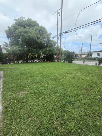 1112 SW 11th St 2, Miami, FL 33129