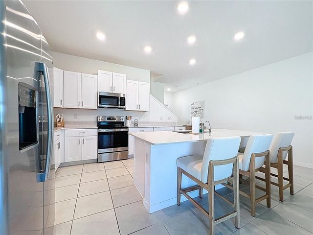 32046 POWDERPUFF MIMOSA DRIVE, San Antonio, FL 33576