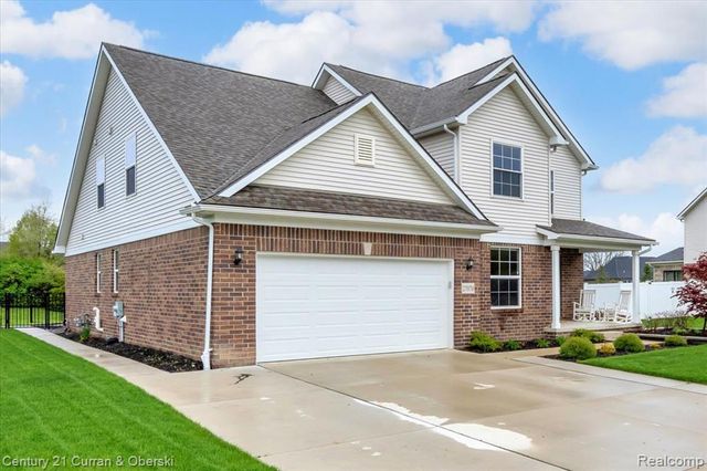 27070 Celtic Drive, Flat Rock, MI 48134