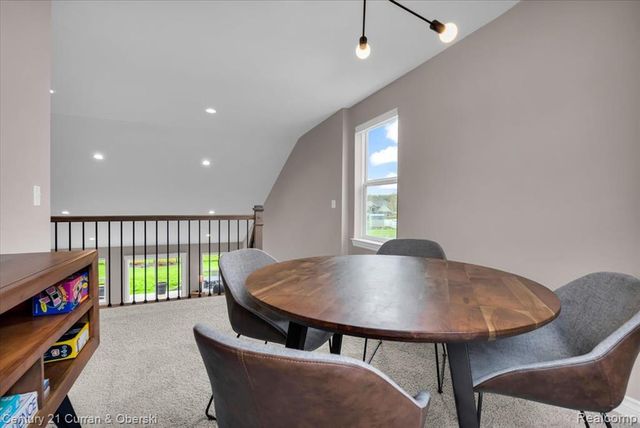 27070 Celtic Drive, Flat Rock, MI 48134
