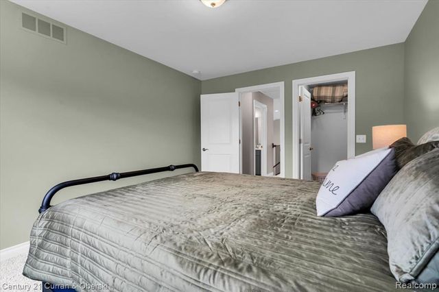 27070 Celtic Drive, Flat Rock, MI 48134