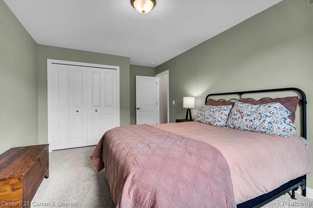 27070 Celtic Drive, Flat Rock, MI 48134