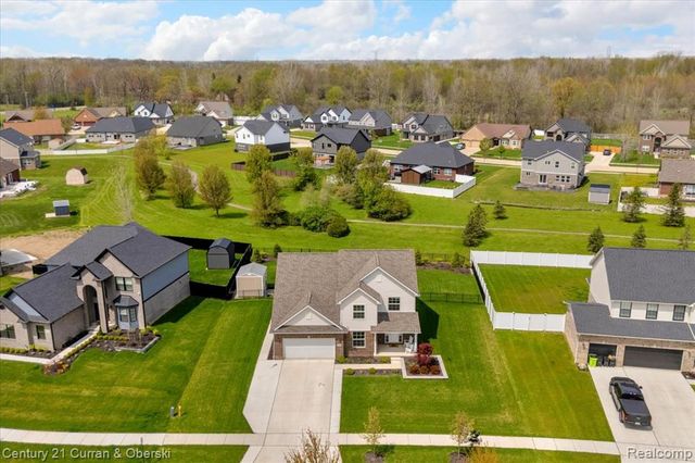 27070 Celtic Drive, Flat Rock, MI 48134