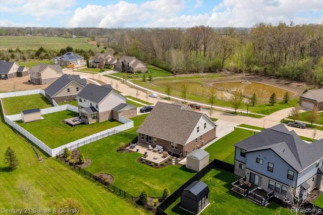 27070 Celtic Drive, Flat Rock, MI 48134