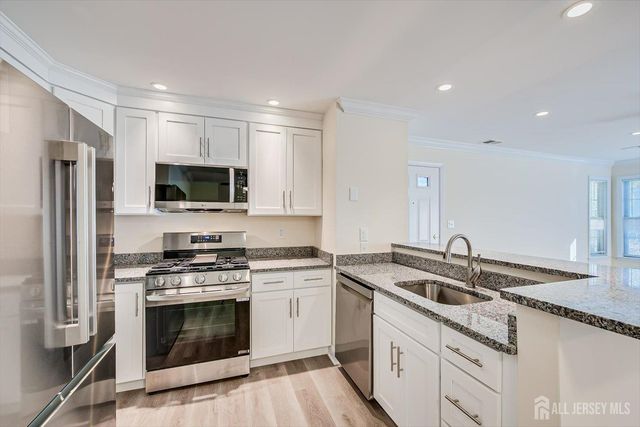 114 Longfield Court, East Brunswick, NJ 08816