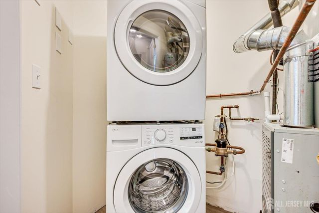 114 Longfield Court, East Brunswick, NJ 08816