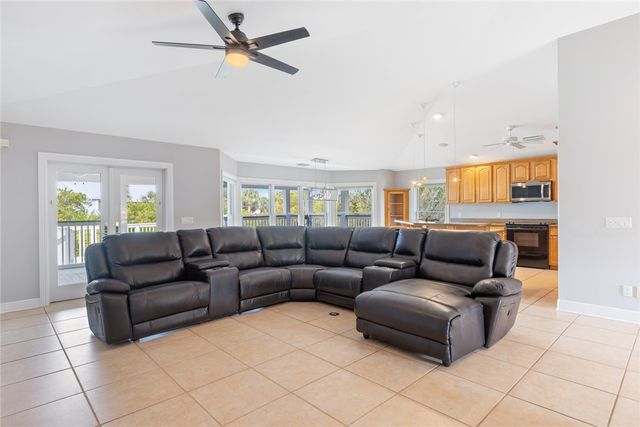 5440 95th Street, Sebastian, FL 32958