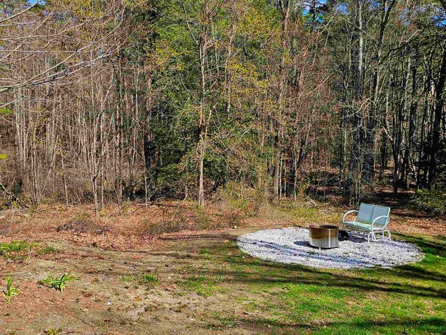 66 Lookout Hill Road, Peterborough, NH 03458