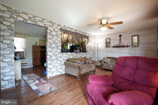 760 ROOSEVELT BLVD, Clayton, NJ 08312