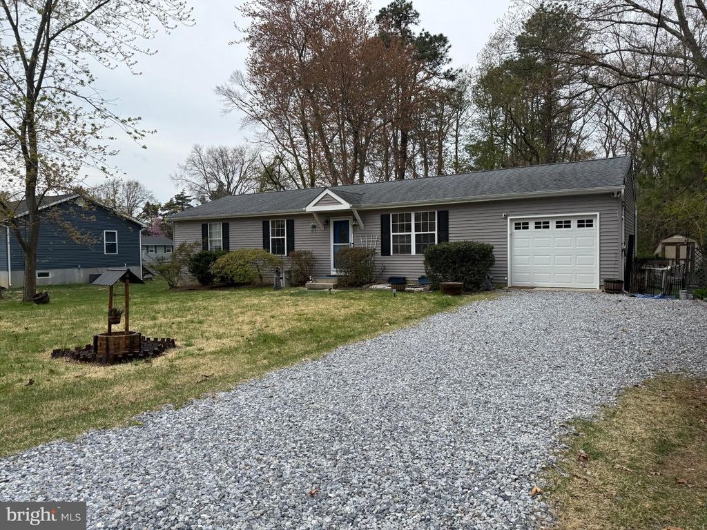 760 ROOSEVELT BLVD, Clayton, NJ 08312