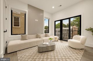 1140 OATES ST NE #201, Washington, DC 20002