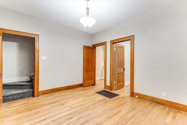 1026 N Perry Ave, Wichita, KS 67203
