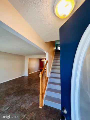 213 FOREST AVE, Colonial Beach, VA 22443