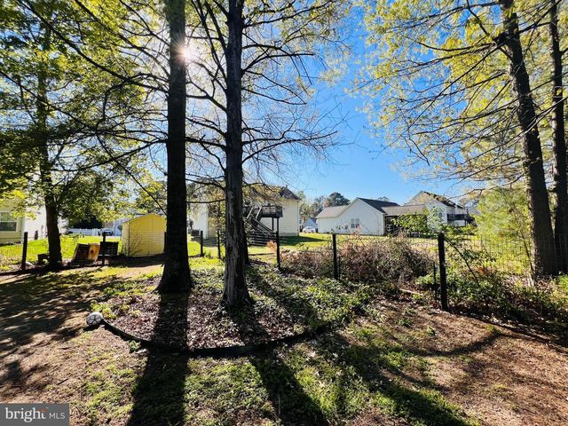 213 FOREST AVE, Colonial Beach, VA 22443