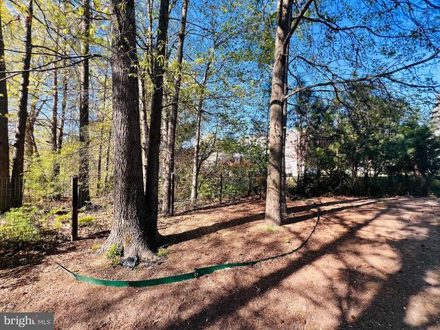 213 FOREST AVE, Colonial Beach, VA 22443