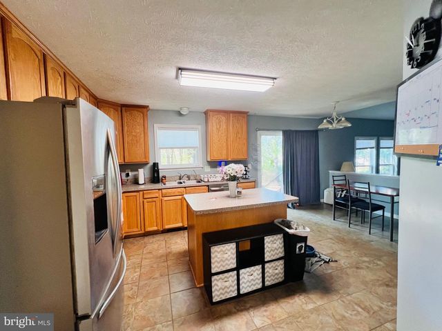 213 FOREST AVE, Colonial Beach, VA 22443