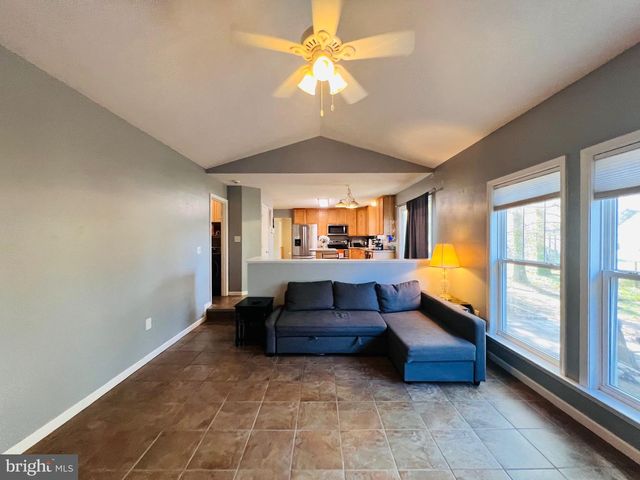 213 FOREST AVE, Colonial Beach, VA 22443