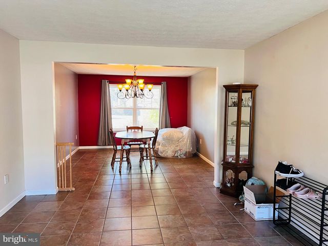 213 FOREST AVE, Colonial Beach, VA 22443