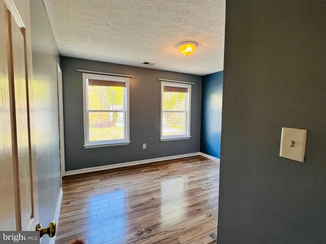 213 FOREST AVE, Colonial Beach, VA 22443