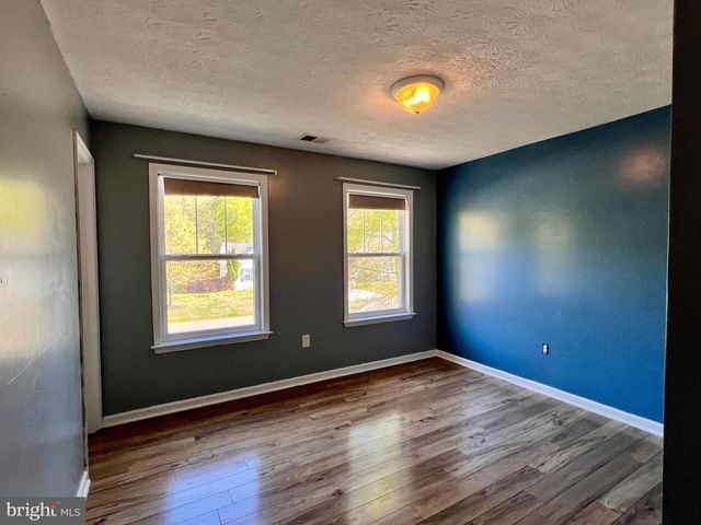 213 FOREST AVE, Colonial Beach, VA 22443