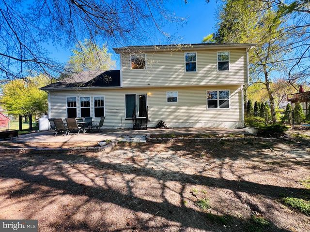 213 FOREST AVE, Colonial Beach, VA 22443