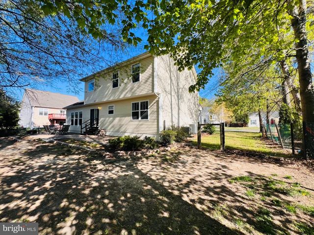 213 FOREST AVE, Colonial Beach, VA 22443