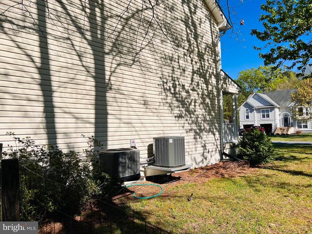 213 FOREST AVE, Colonial Beach, VA 22443