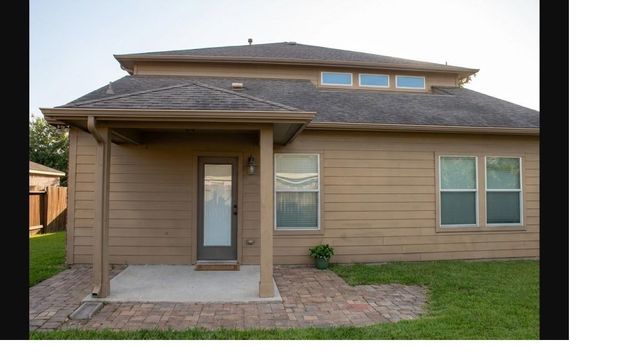 9907 Garnet Falls Drive, Rosharon, TX 77583