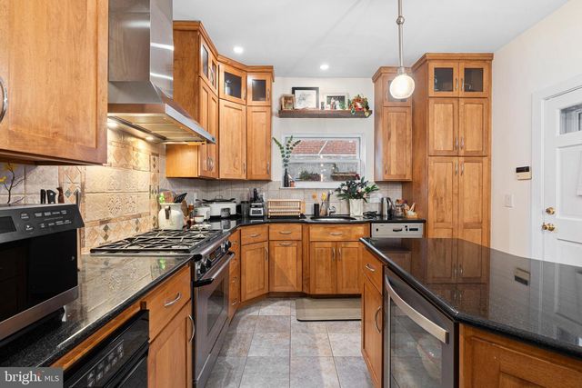 2629 ASPEN ST, Philadelphia, PA 19130