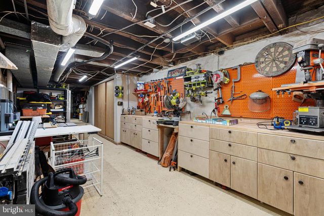 2629 ASPEN ST, Philadelphia, PA 19130