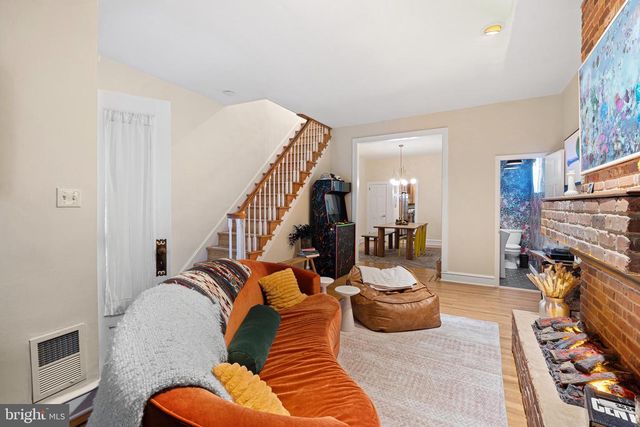 2629 ASPEN ST, Philadelphia, PA 19130