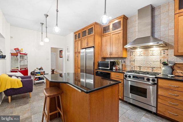 2629 ASPEN ST, Philadelphia, PA 19130