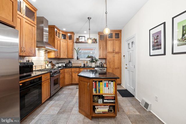 2629 ASPEN ST, Philadelphia, PA 19130