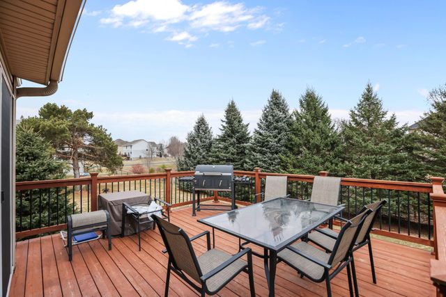 12755 Jamestown Street NE, Blaine, MN 55449