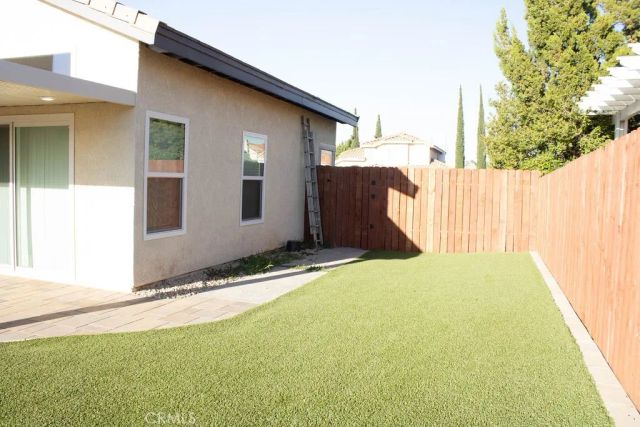 12242 San Ysidro St, Victorville, CA 92392