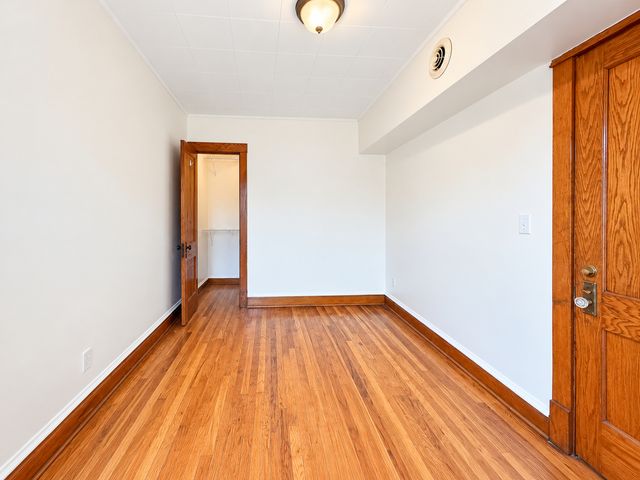 1438 N Central Park Avenue, Chicago, IL 60651
