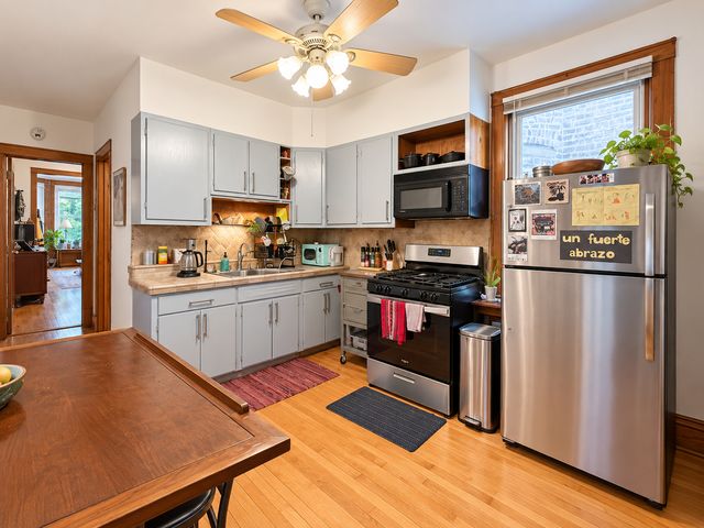 1438 N Central Park Avenue, Chicago, IL 60651