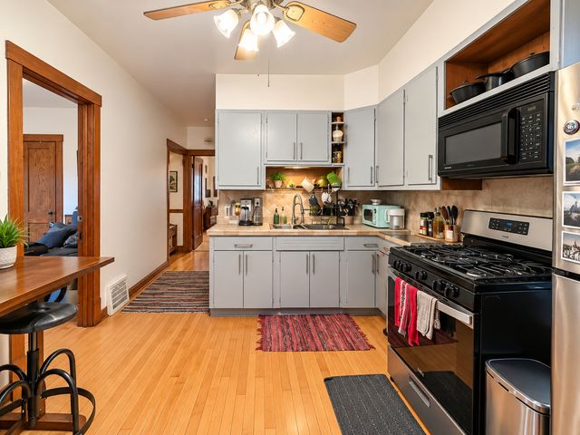 1438 N Central Park Avenue, Chicago, IL 60651