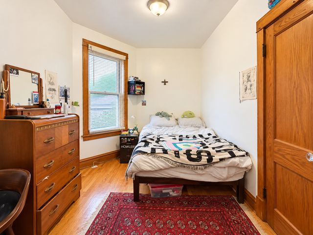 1438 N Central Park Avenue, Chicago, IL 60651
