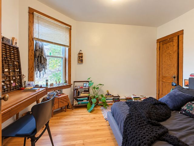 1438 N Central Park Avenue, Chicago, IL 60651
